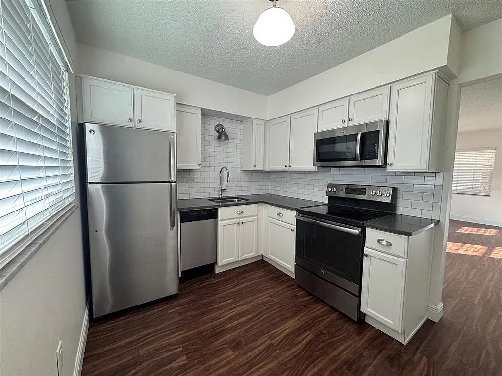 1 bed, 1.0 bath, 667 sqft, $1,550 — Photo 3