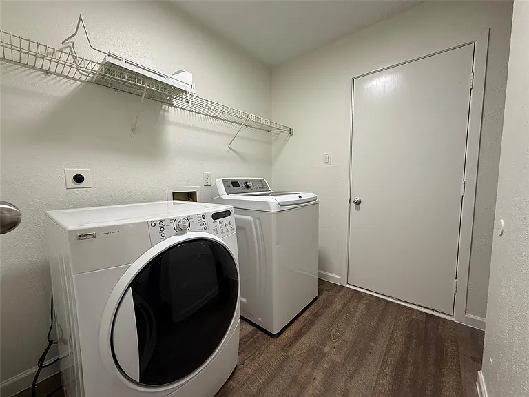 8 N Circlewood Gln — Photo 10