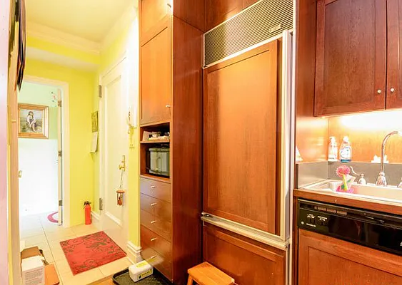 Rented by Brown Harris Stevens | media 50