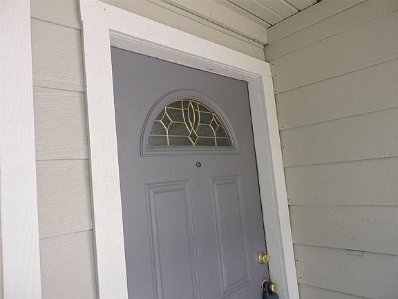 2nd image of 17401 Red Oak Dr APT 104