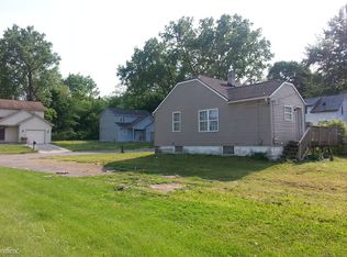 27 City Line Rd, Pontiac, MI 48342