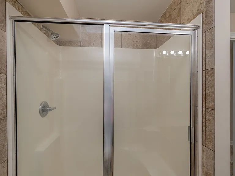 913 Walker St #102 — Photo 18