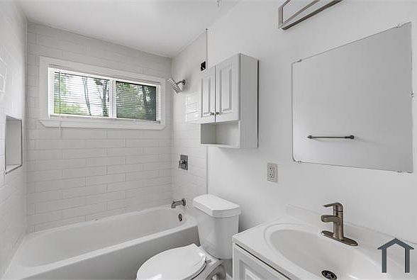 15824 Dacosta St, photo 5