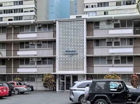 1867 Kaioo Dr APT 307, Honolulu, HI 96815