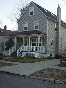 311 Baker St photo 1