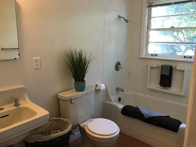 The Interurban Apartments — Photo 11