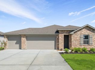 941 Neches Ln, Dayton, TX 77535