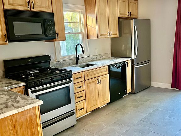 2nd image of 350 Nahatan St #350