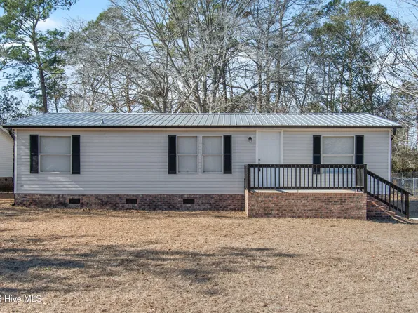 2199 Helmsman Dr SW, Supply, NC 28462