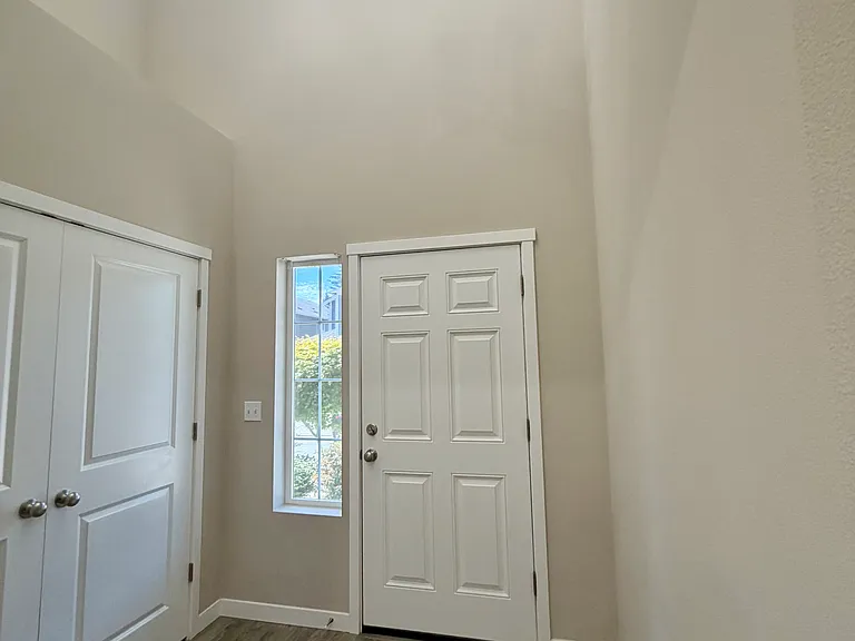 9229 5th Dr SE — Photo 5