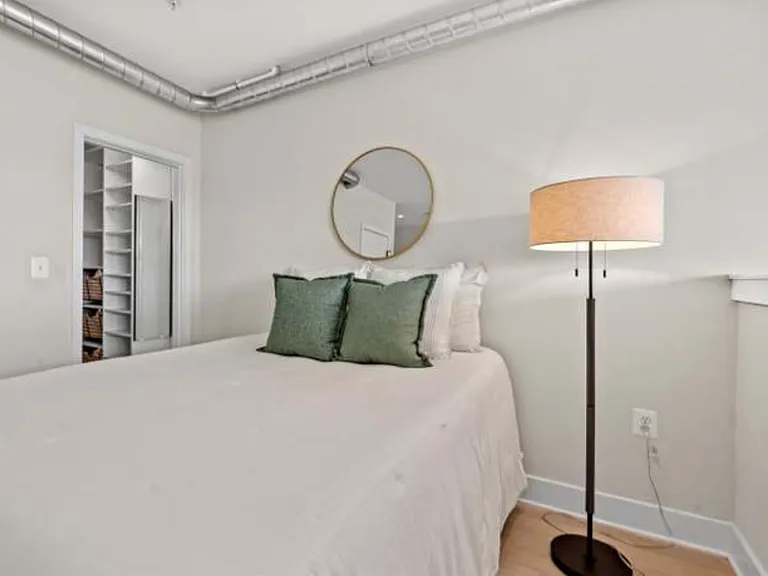 732 15th St SE #6 — Photo 11