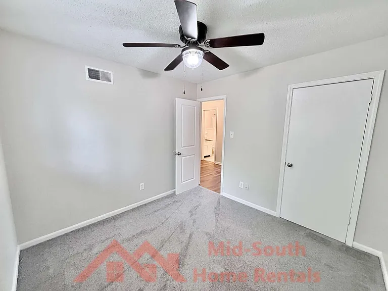 3809 Dante Ave — Photo 15
