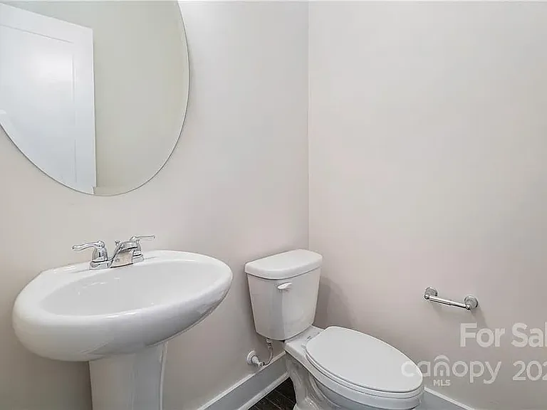 15037 New Amsterdam Ln — Photo 18
