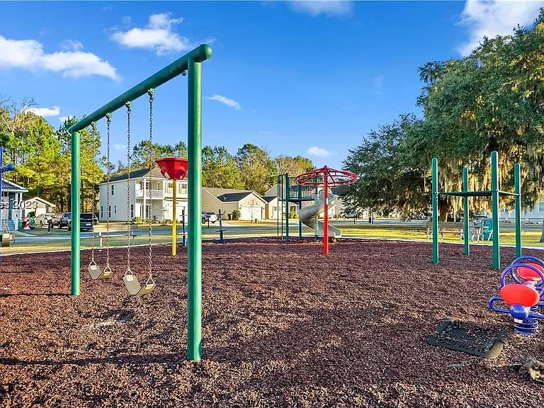 108 Okatie Park Cir W — Photo 11