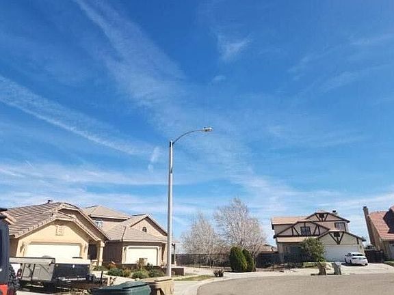 4th image of 13645 Summit View St