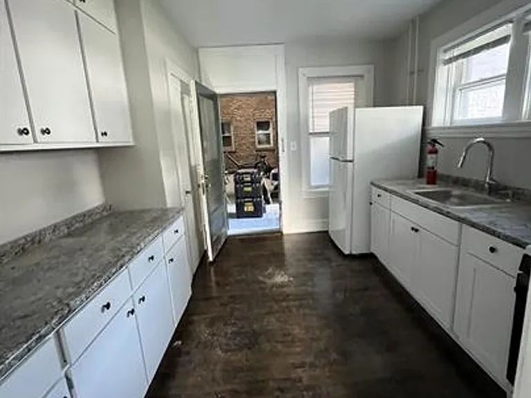 3545 Vernon Avenue — Photo 1