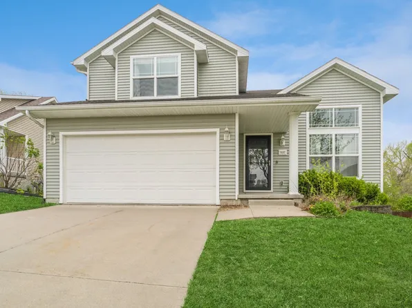 5137 Walnut Ridge Dr, Des Moines, IA 50317