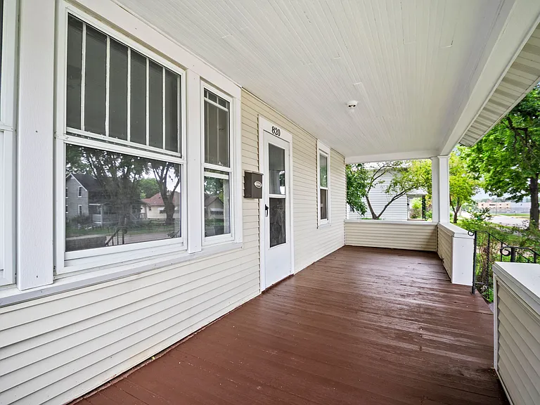 820 S Grove Ave — Photo 18