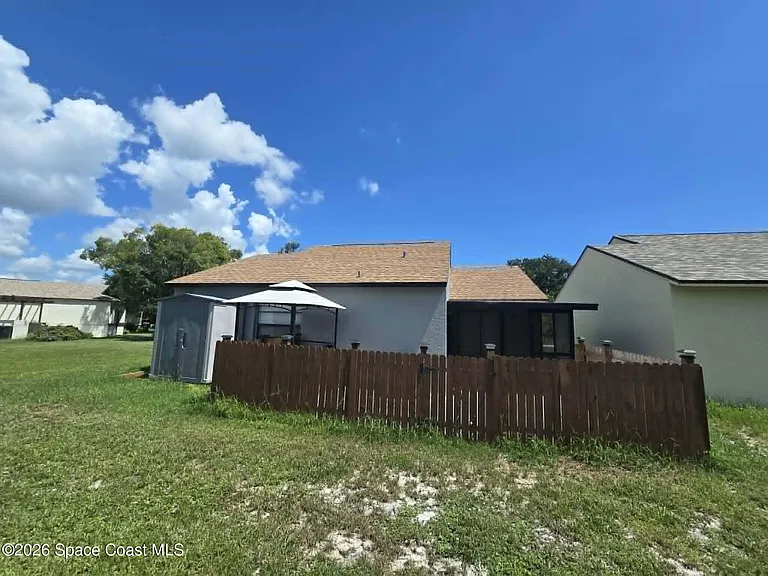 1697 Parakeet Ct — Photo 12