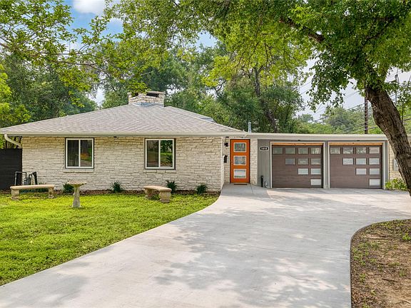 3rd image of 1818 Vance Cir