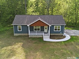 238 Simpson Ln, Oakdale, CT 06370