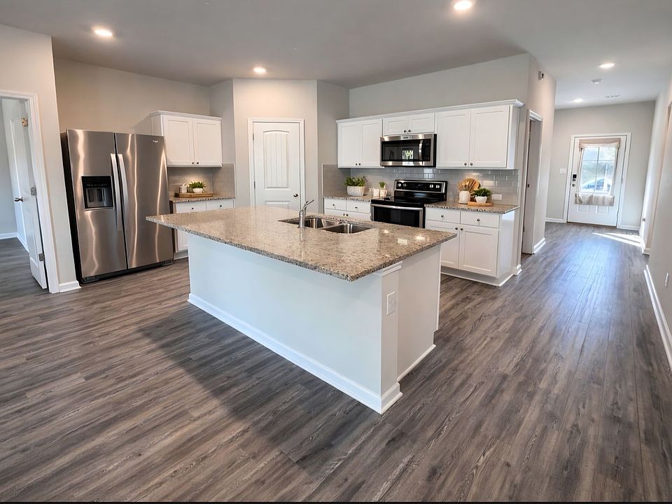 2nd image of 8431 Rosemary Ave