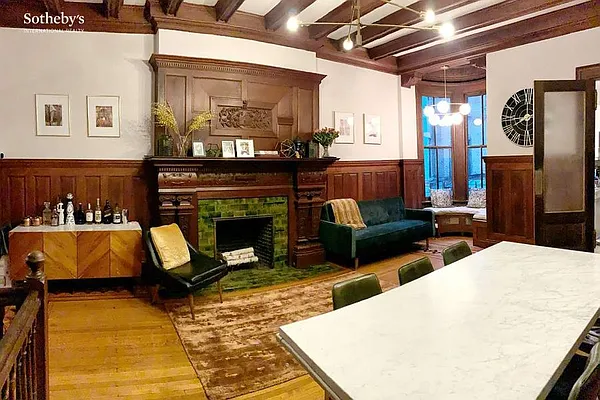 Rented by Sotheby's International Realty | media 39