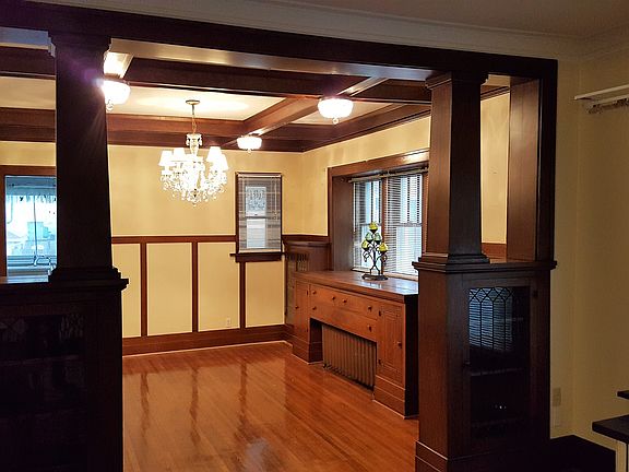 5th image of 312 Home Park Blvd