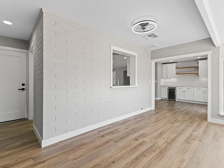 10423 W Monterosa Dr — Photo 16