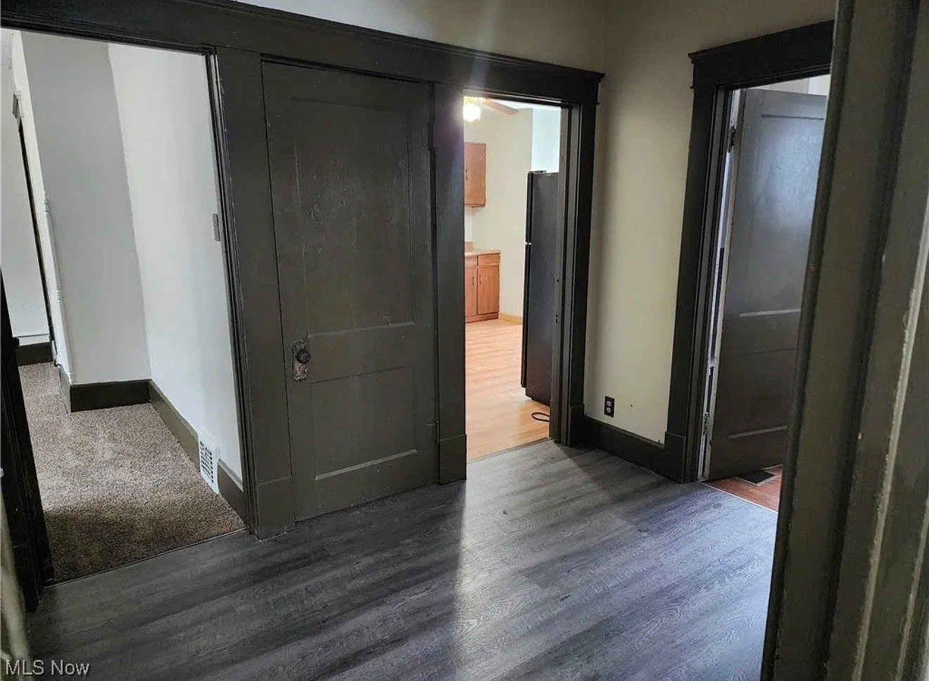 2 bed, $895 — Photo 3