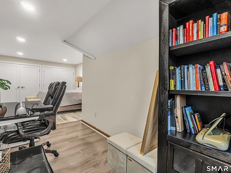 462 Glendale Ave #20 — Photo 24