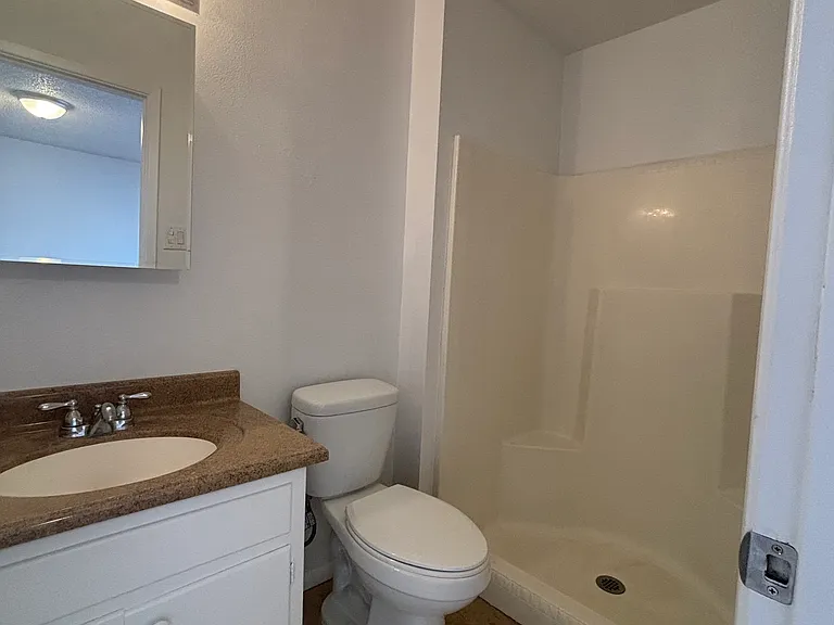 9021 Candelaria Rd NE #A — Photo 18