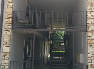 116 N Warren St APT 12, Burleson, TX 76028
