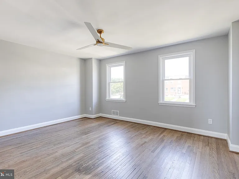 633 Lucia Ave — Photo 9