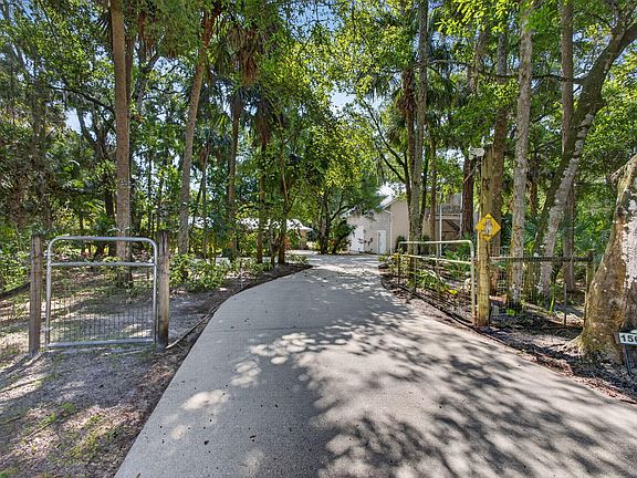 2nd image of 15678 95th Avenue N
