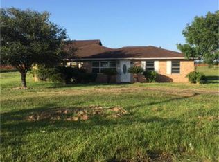 939 Darst Rd, Beasley, TX 77417