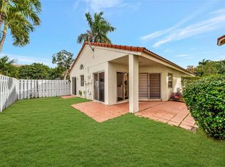 1245 Seagrape Cir, Fort Lauderdale, FL 33326