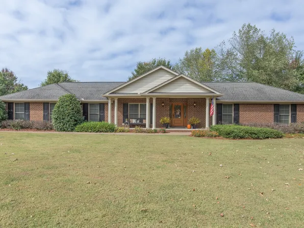 2013 Stratford Rd, Murfreesboro, TN 37129