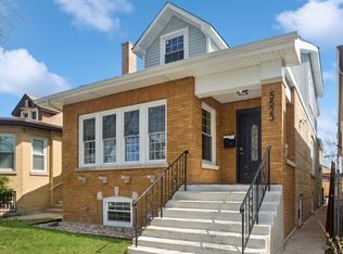 5523 N Saint Louis Ave, Chicago, IL 60625