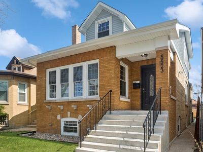 5523 N Saint Louis Ave, Chicago, IL, 60625