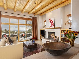 11 Pulitzer Trl APT C, Santa Fe, NM 87506