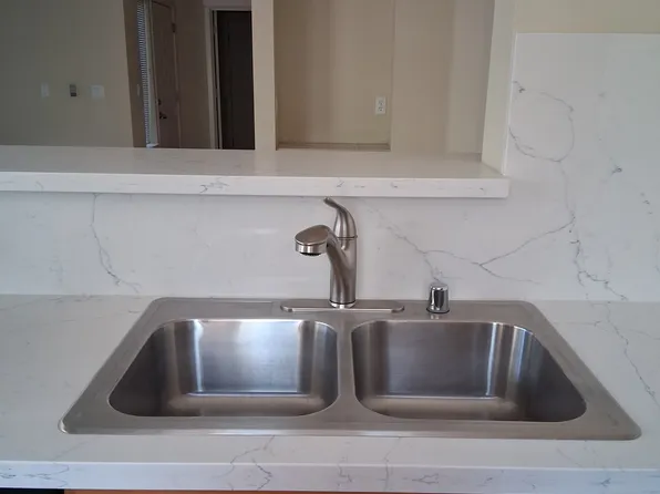 4325 Issaquah Pne, Sammamish, WA 98075