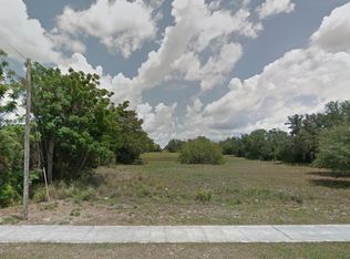 214 E Cornell St, Avon Park, FL 33825
