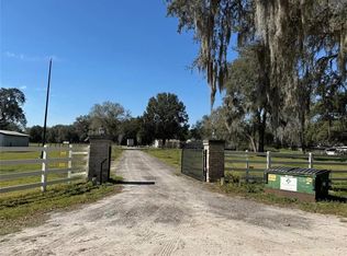 3325 Pollock Ln, Zephyrhills, FL 33541