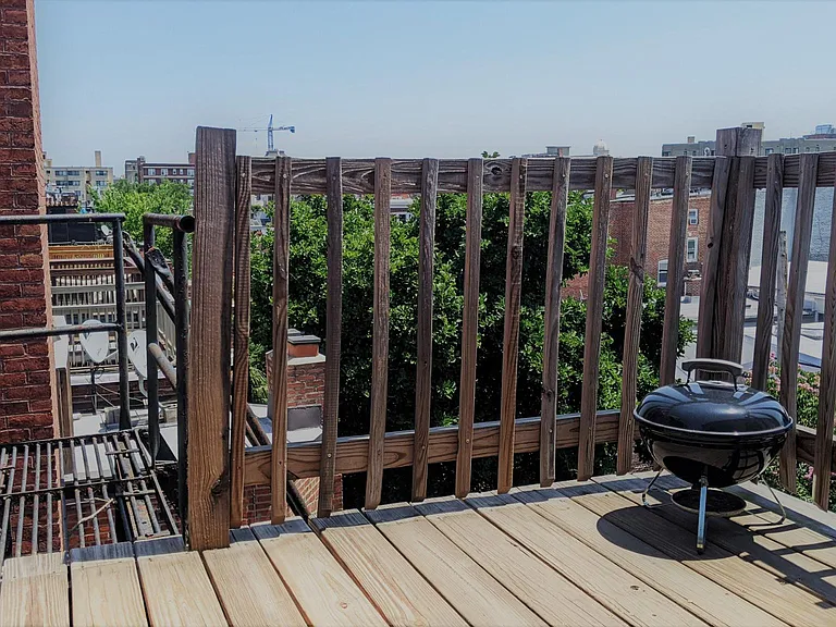 1813 18th St NW #4 — Photo 7