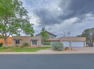 9701 Tanoan Dr NE, Albuquerque, NM 87111