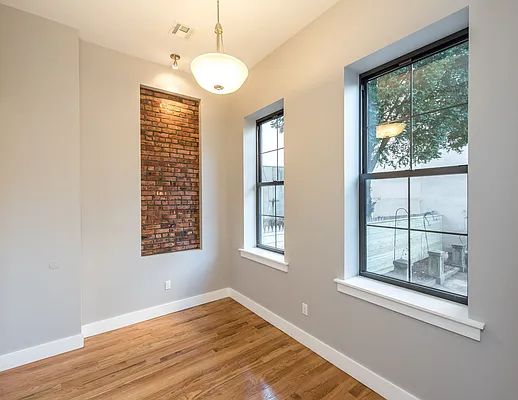 Rented by Nooklyn NYC LLC | media 12