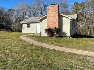 121 W Walnut, Onalaska, TX 77360