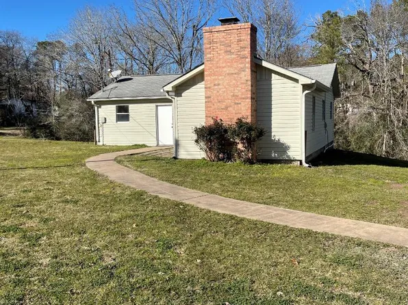 121 W Walnut, Onalaska, TX 77360