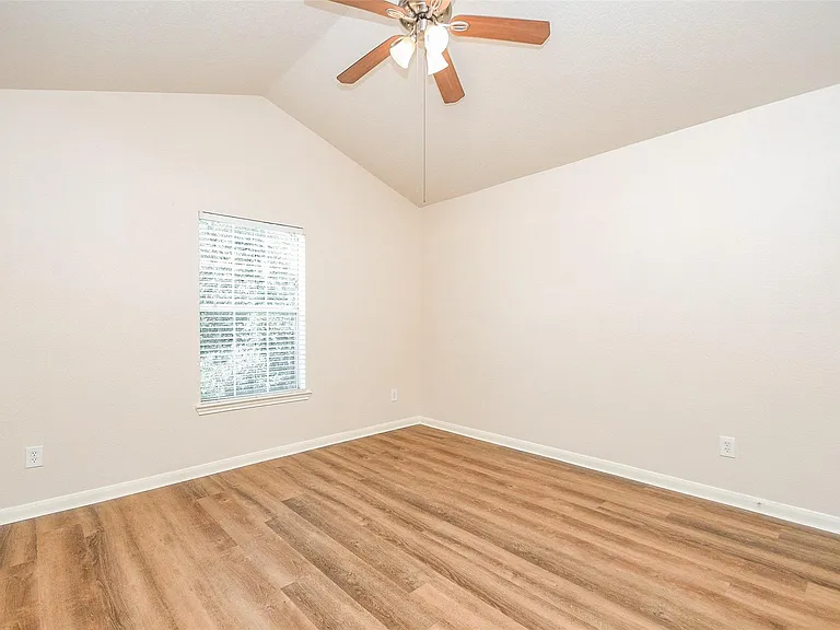 13111 Rippling Creek Ln — Photo 40